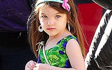 Suri Cruise stilista